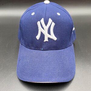 New York Yankees Navy/White Adjustable Hat